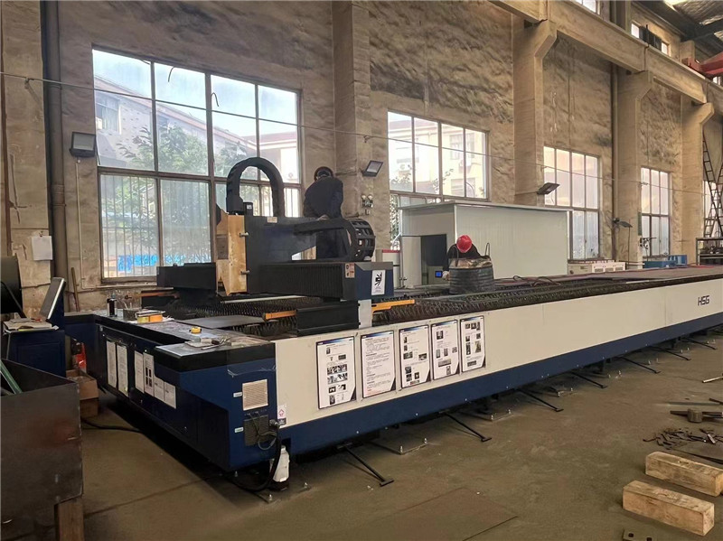 激光切割机(3万瓦)